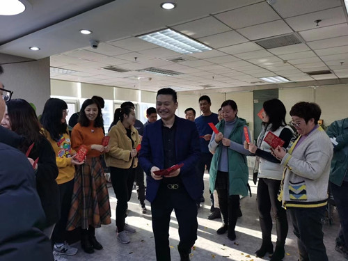 VSPORTS体育官网體育集團發(fā)紅包